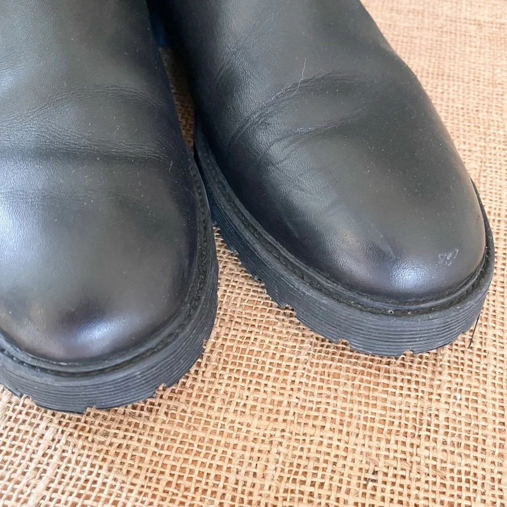 Vince Men’s Benner Black Leather Chelsea Boots Size 10 Pull On Classic Winter